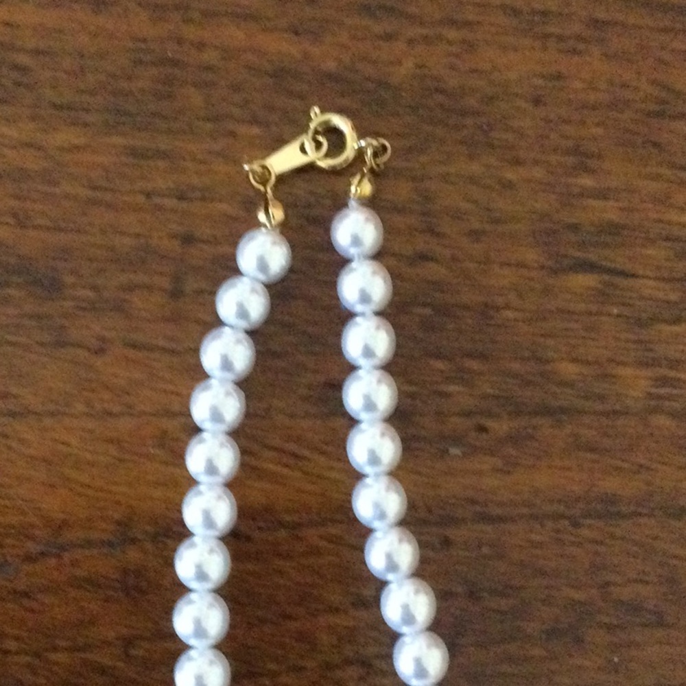 3 for $30 item - Faux Pearl Necklace & Earrings - Picture 5 of 6